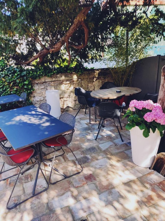 La Maison Grivolas Appartements Et Maison D'Hotes Awinion Zewnętrze zdjęcie