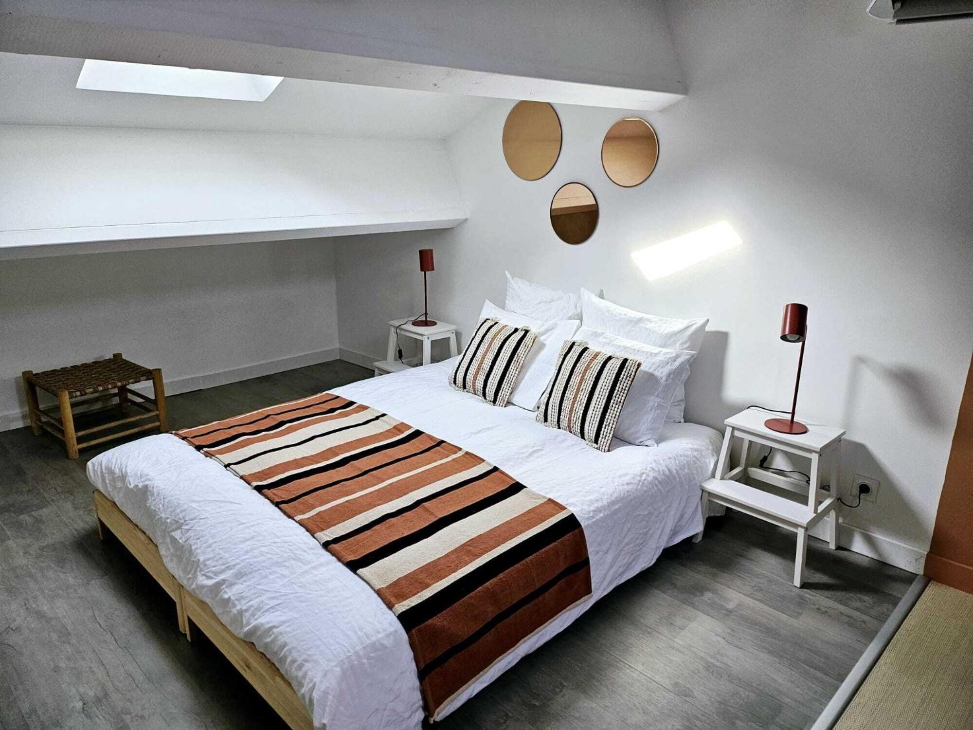 La Maison Grivolas Appartements Et Maison D'Hotes Awinion Pokój zdjęcie