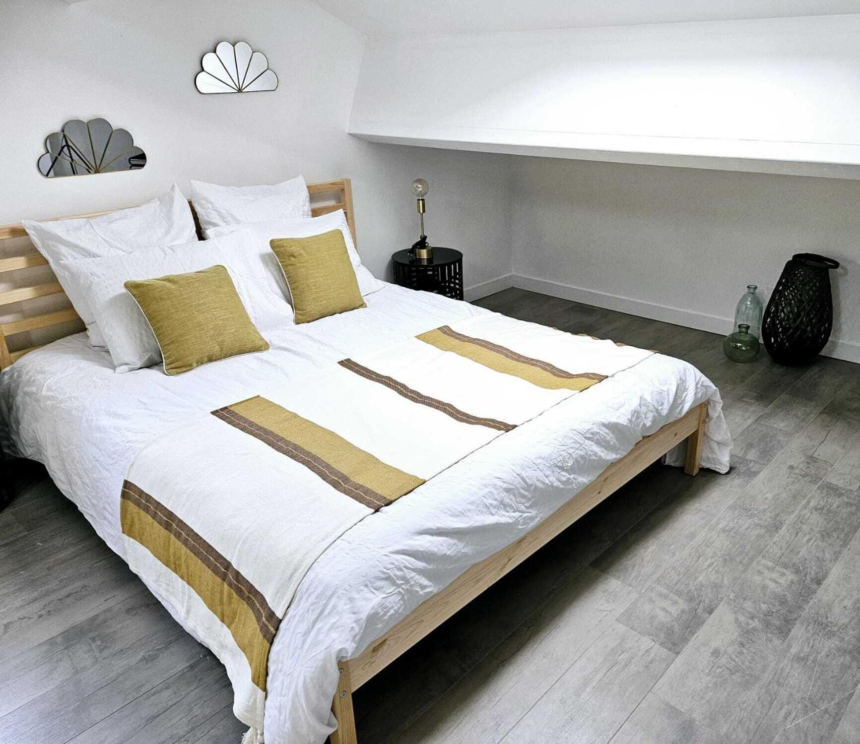 La Maison Grivolas Appartements Et Maison D'Hotes Awinion Pokój zdjęcie
