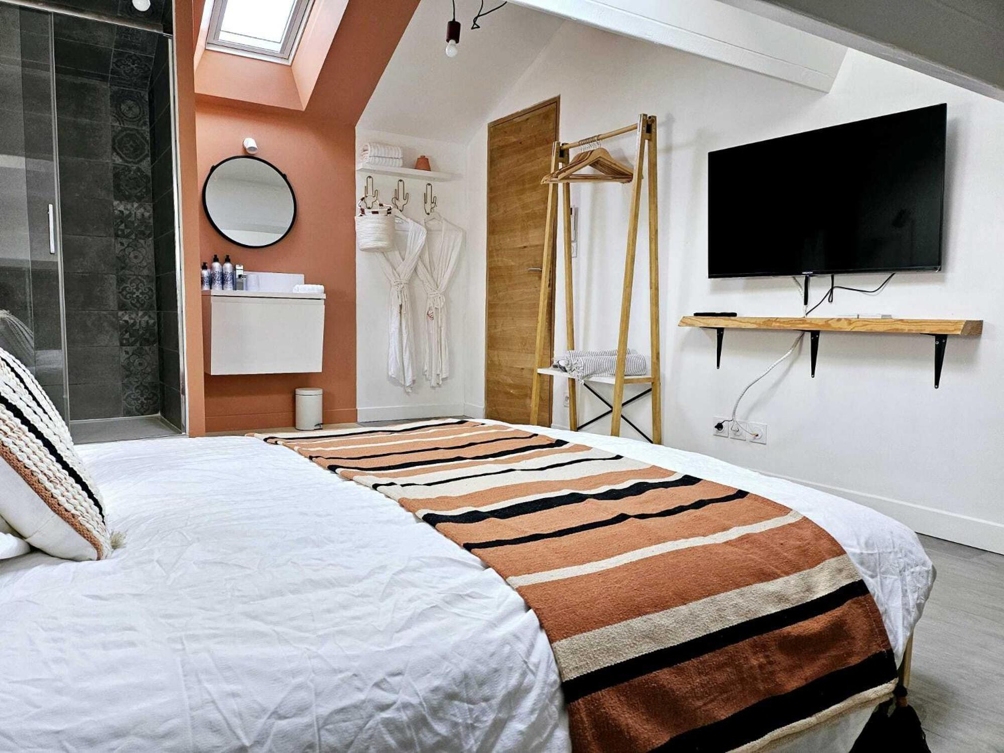 La Maison Grivolas Appartements Et Maison D'Hotes Awinion Pokój zdjęcie