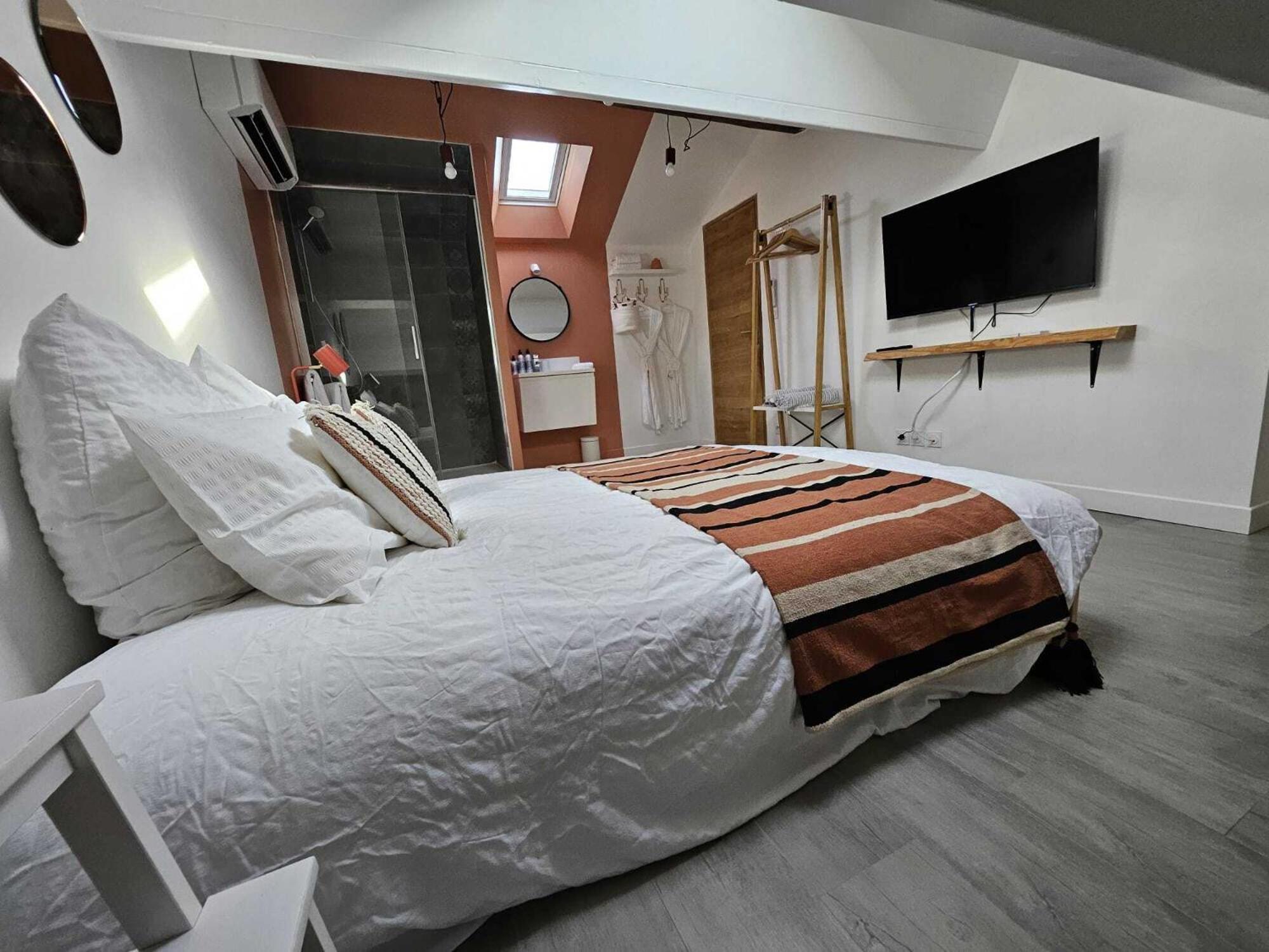 La Maison Grivolas Appartements Et Maison D'Hotes Awinion Pokój zdjęcie